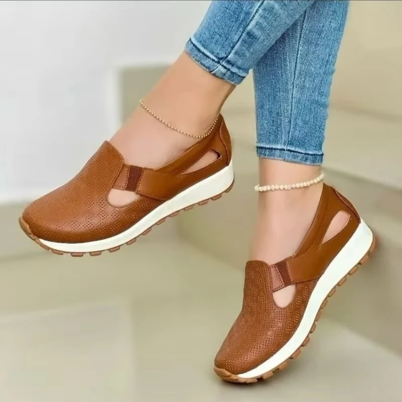 أحذية السيدات 2025 الصيف الانزلاق على المرأة أحذية فلكنيز موضة الجوف خارج أحذية رياضية النساء في الهواء الطلق تنفس حذاء مسطح غير رسمي