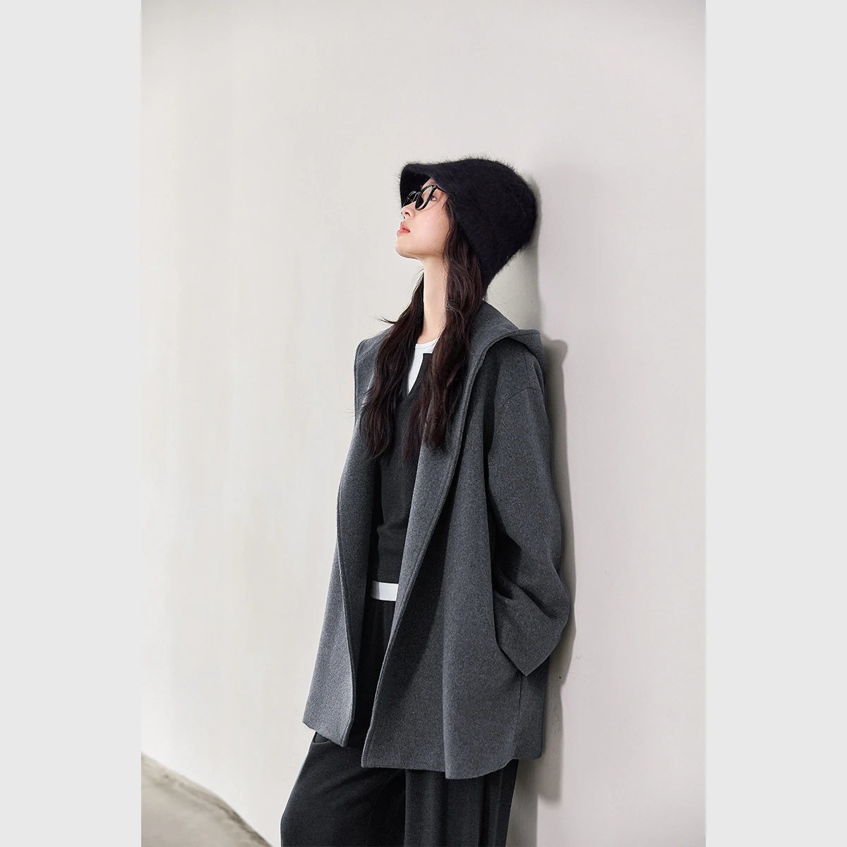 VIMLY Women's Woolen Hooded Coat 2025 Winter Casual Gray Long Female Quilted Coat Loose Sashes Vintage Ladies Outerwear M9890