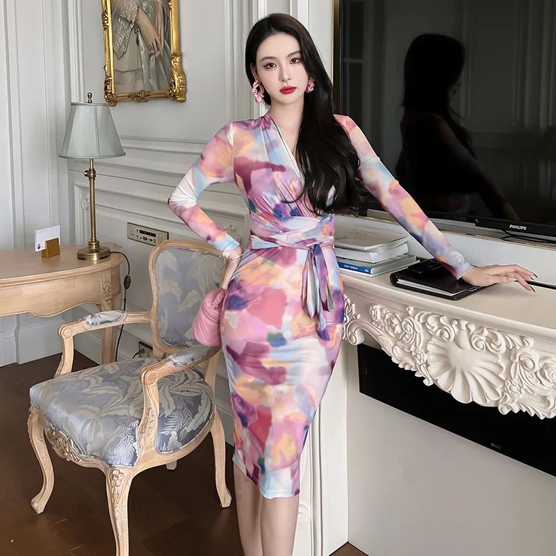 Outono novas roupas femininas cor francesa manchada rendas cintura envolta vestido quadril vestido de malha