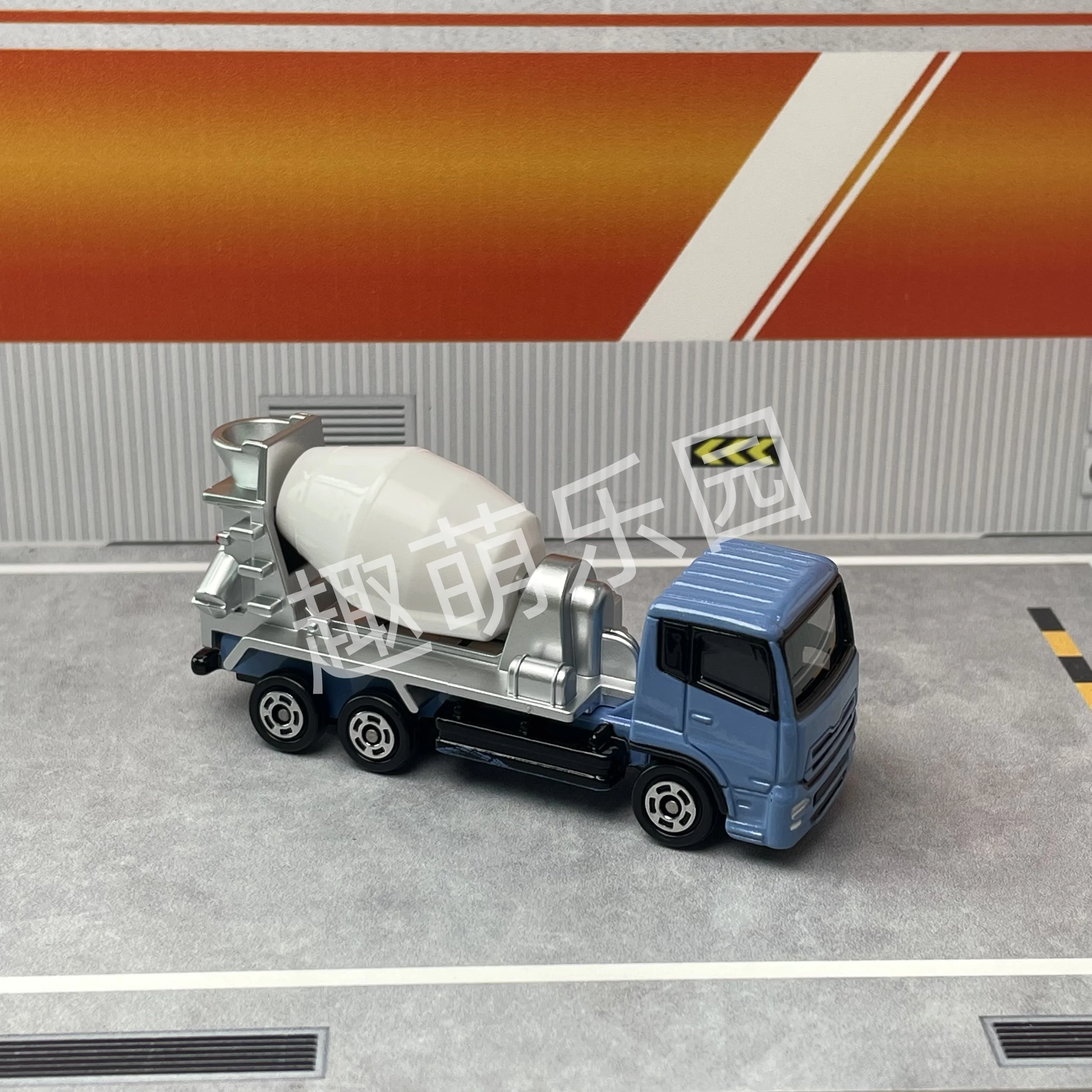 TAKARA TOMY Tomica NR 53 1X Nissan Diesel Quon Cement Mixer Auto Legering Speelgoed Motorvoertuig Diecast Metalen Model voor Kinderen