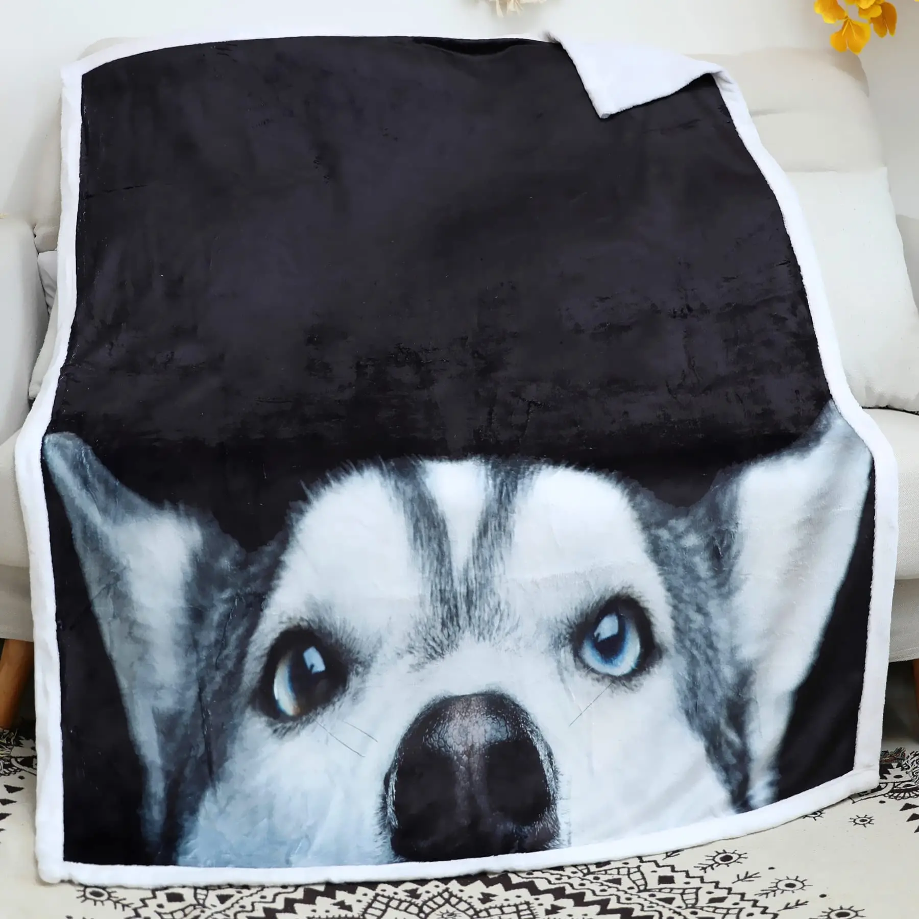 Husky Dog Blanket, Cute Husky Gifts Throw Blankets with Dog on It Soft Flannel Blanket Gift for Husky Lovers Boys Girls Sofa Bed