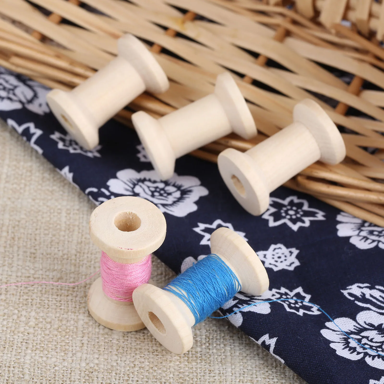 10Pcs Sewing Wooden Bobbins Spools Reels Vintage Style  For Sewing Ribbons Twine Wood Crafts Tools Thread Wire Tools