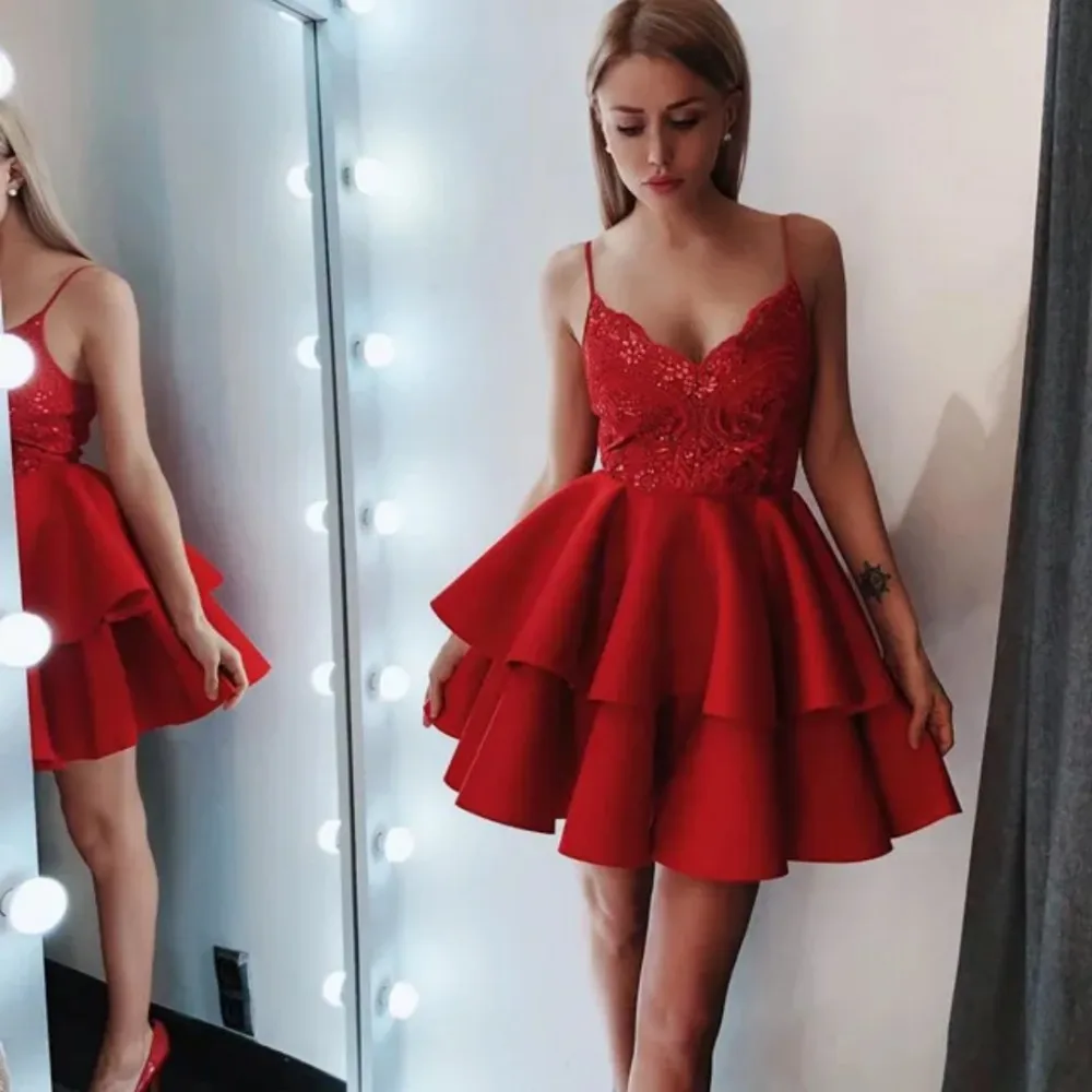 2024 Red Short Cocktail Dresses With Lace Spaghetti Satin A Line Mini Evening Gowns Homecoming Party Dresses vestidos de gala