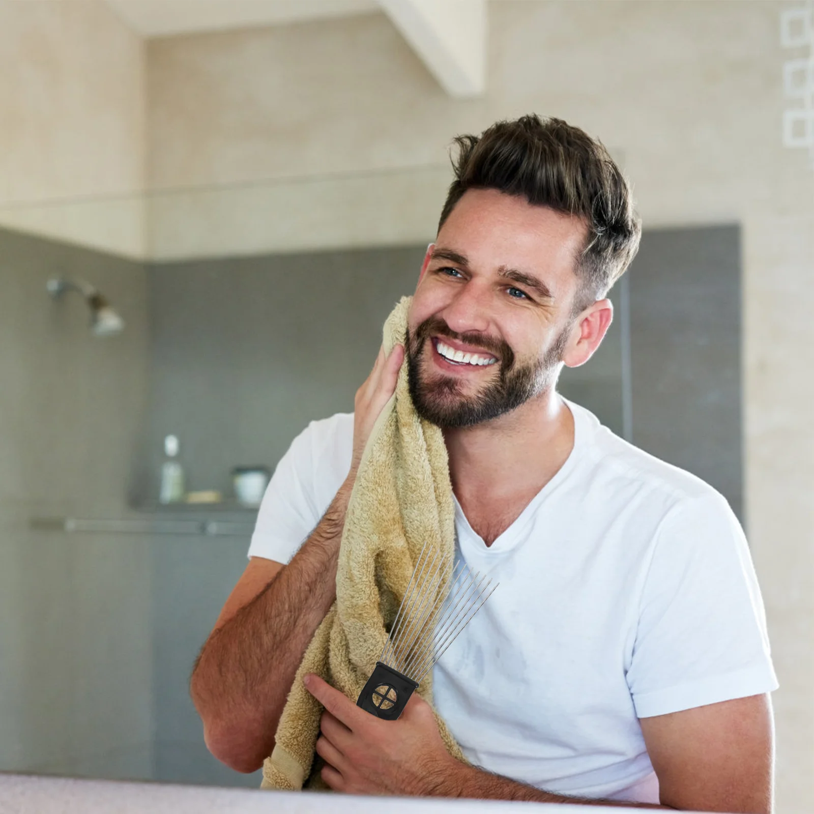 

2Pcs Steel Needle Wide Comb Fan-Shaped Detangling Hair Brush Plastic Handle Rake Comb Styling Hairdressing Tool for Men