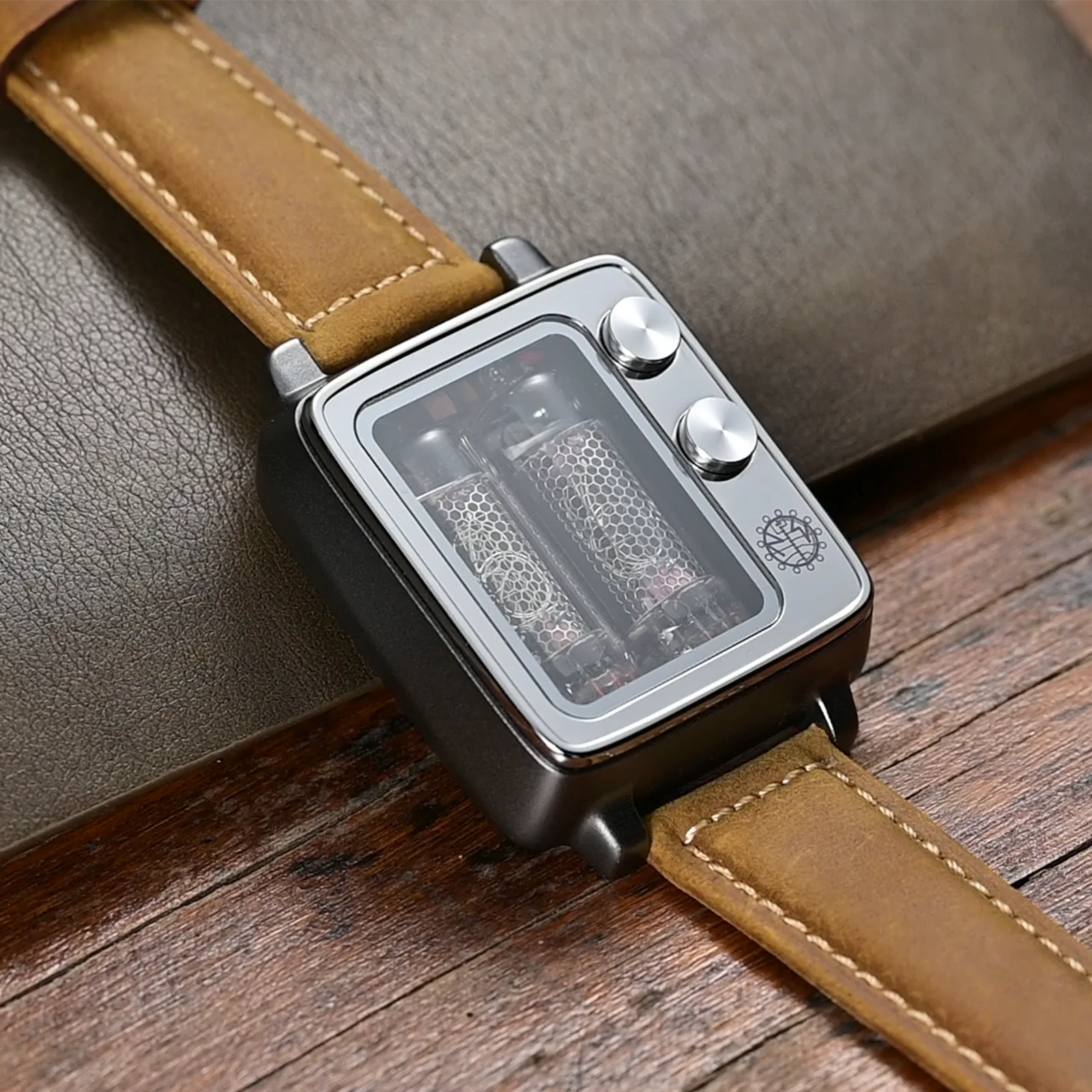NEW NEONWORKS BACKTOFUTURE 2 Nixie Tube Digital Watch: Sapphire