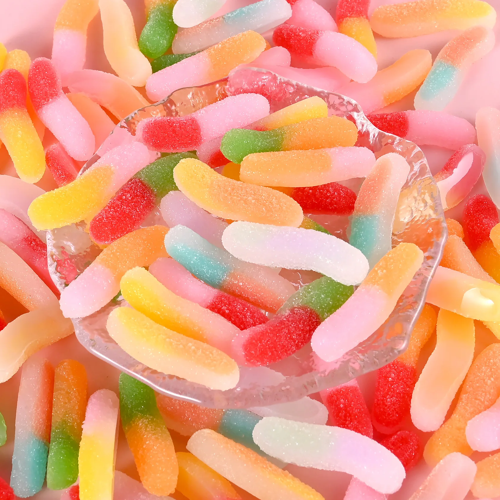 100 Stücke Nette Regenbogen Gummibärchen Weiche Süßigkeiten Flatback Harz Cabochon Gefälschte Lebensmittel Spielen Für Sammelalbum DIY Schmuck Handwerk Puppenhaus Zubehör