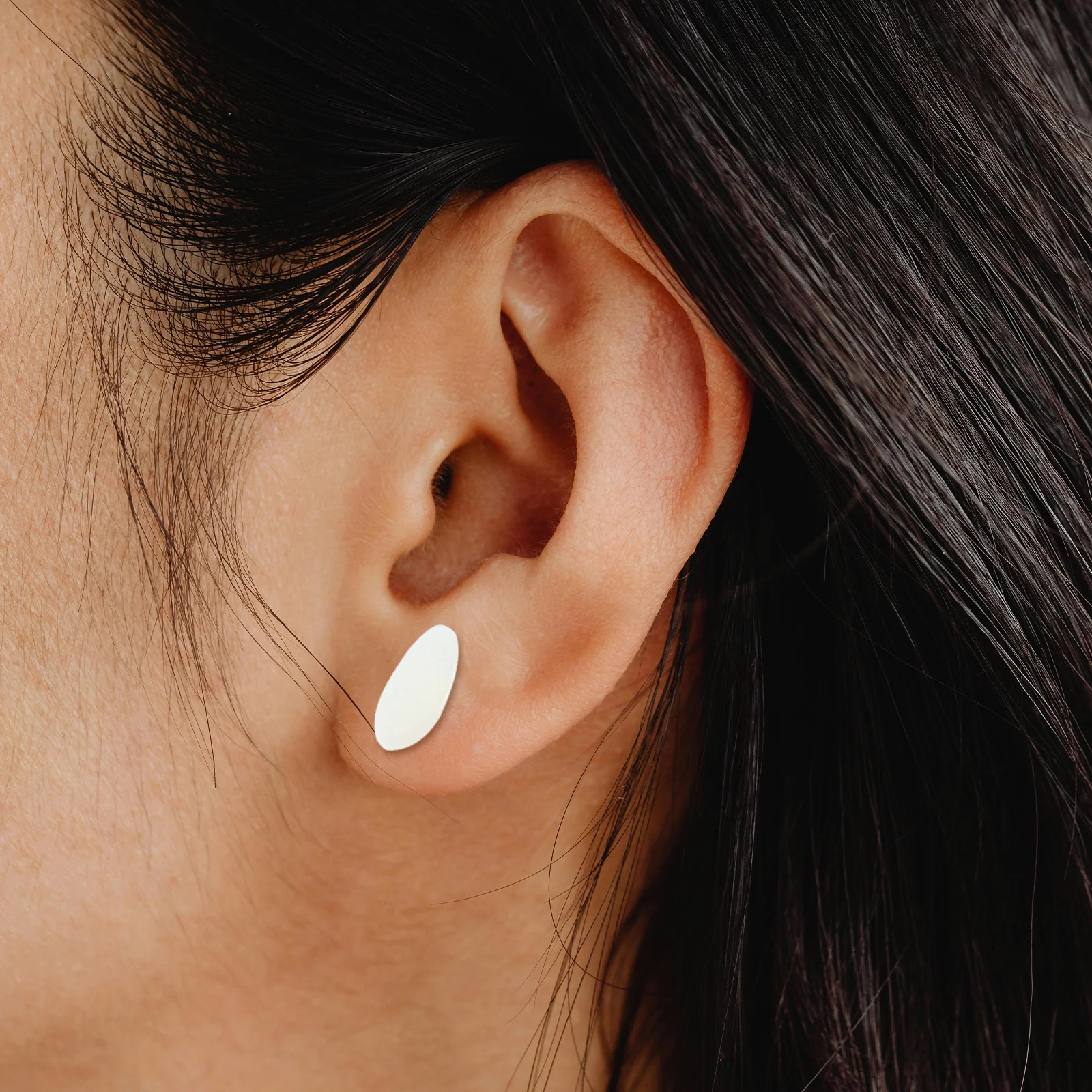 

1Pair Opal Teardrop Solid Stone Ear Gauges Lightweight Comfortable Ear Plugs Stretching Jewelry Punk Style Plugs Gauges