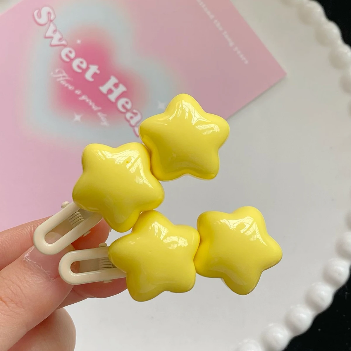 Fashion Sweet Star Girl Y2k Hairpin Side Clip Headdress Ins Plastic Yellow Stars Metal Duckbill Clip Barrettes Hair Accessories