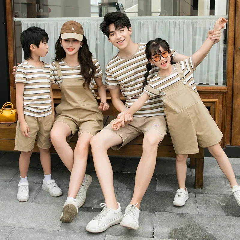 

Family Look Set Korean Style Mom and Daughter Son T Shirts Jumpsuit Outfits Dad Children Tee Shirt Shorts Parent-child Clothes