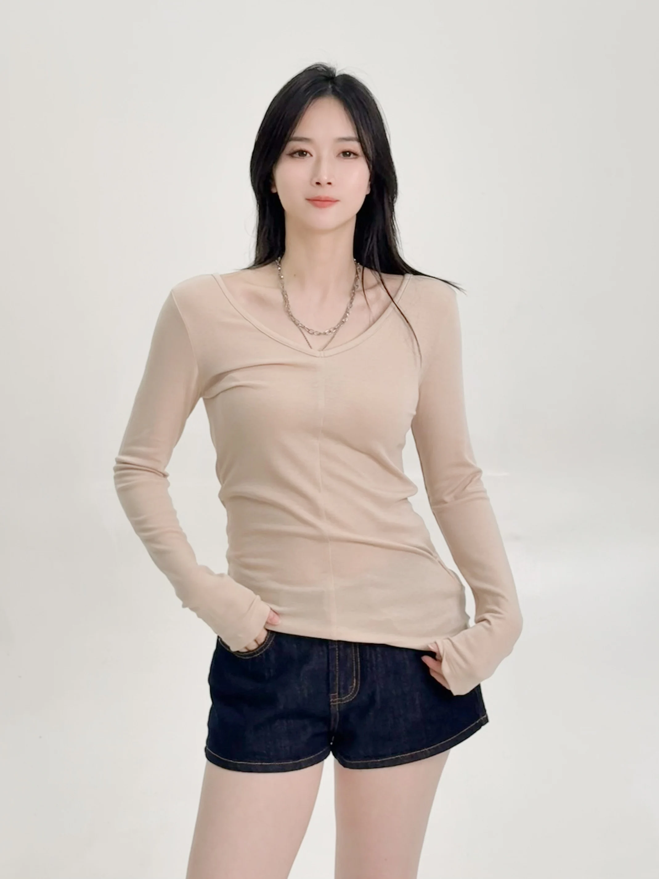 

Футболка из чистого хлопка, облегающая, приятная к телу, универсальная, женская, модная, весенняя, с V-образным вырезом, длинный рукав, стандартная длина