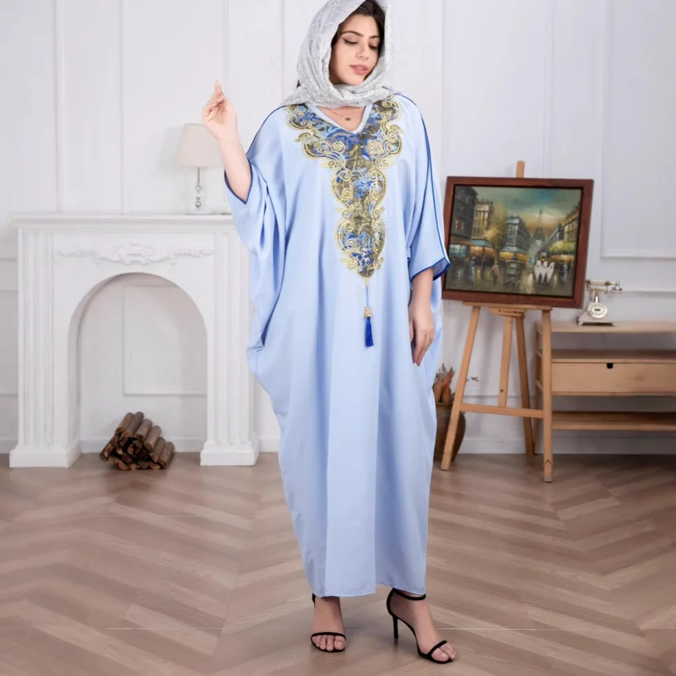 Middle East Muslim New Fashion Women's Embroidered Casual Trendy Elegant Loose V-neck Long Sleeve Ankle Length Abayas Female 2