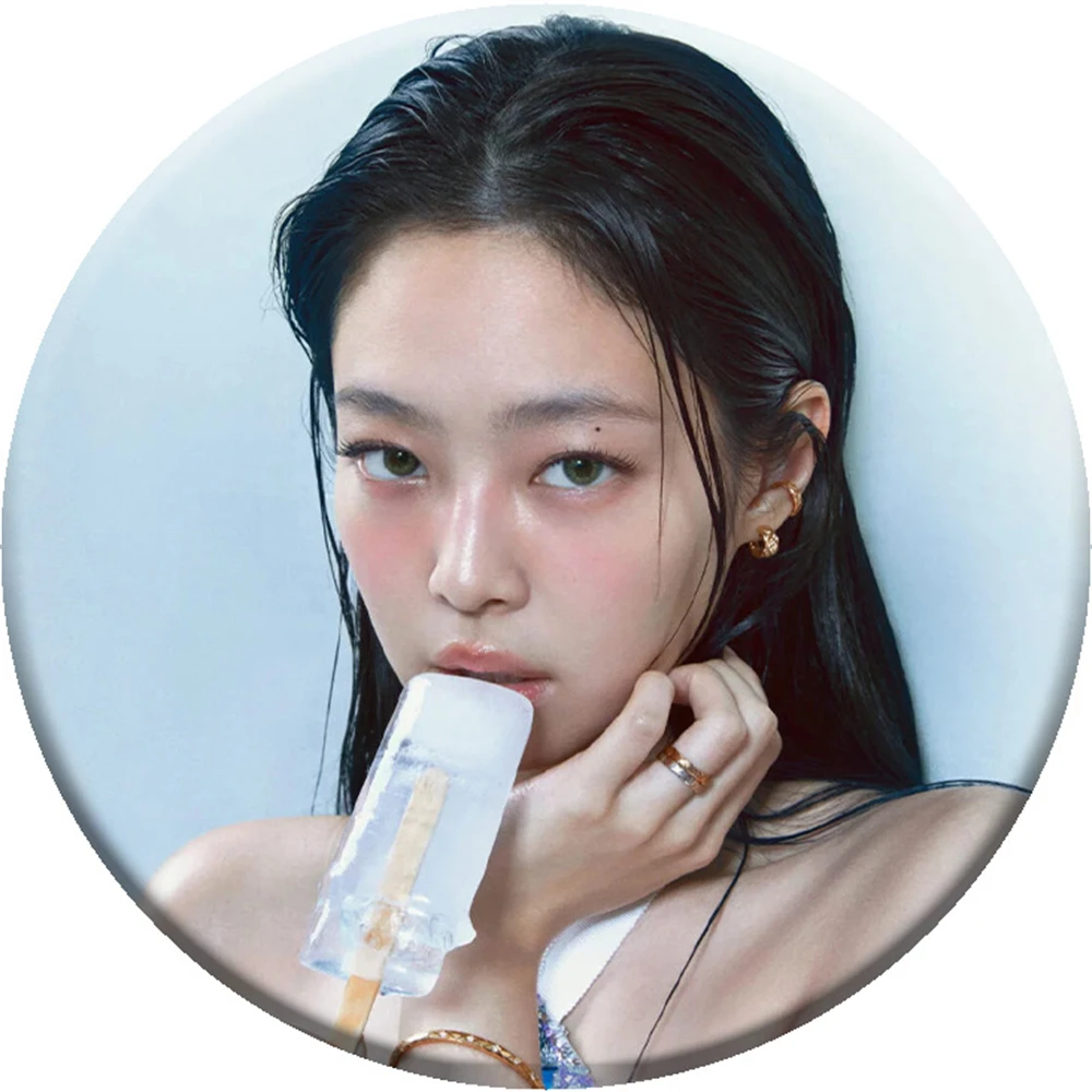 KPOP JENNIE Badge Round Brooch Magazine Photos Mirror Keychain JENNIE Keyring Accessories Bag Pendant Fans Collection Gift