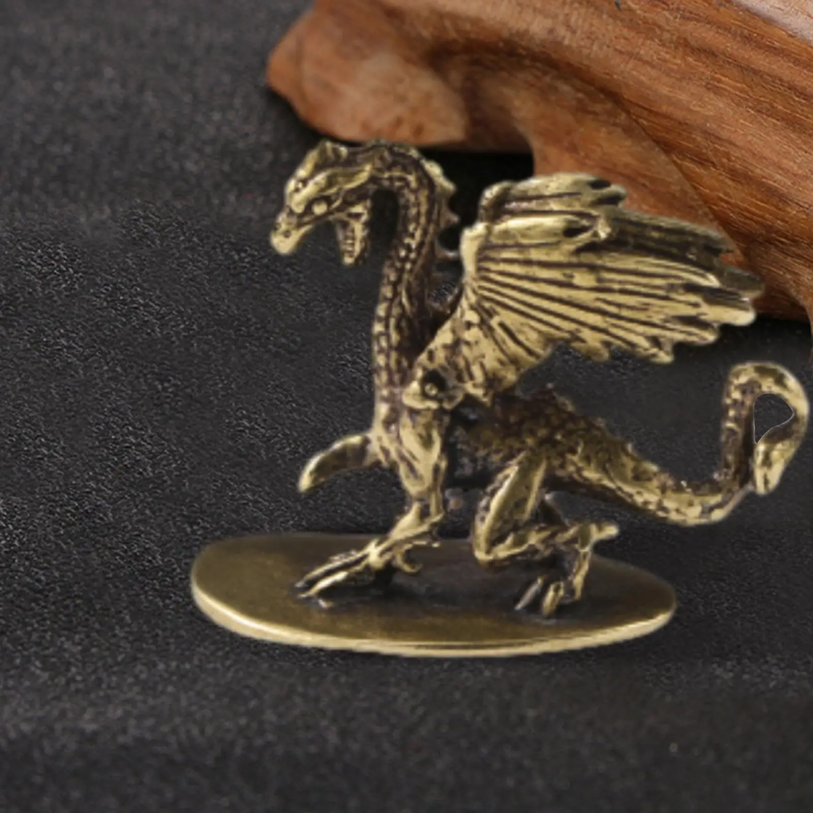 Brass Pterosaur Dragon Ornament Birthday Gift Realistic Flying Dragon Figurine Tea Pet for Bookshelf Cafe Desktop Bar Study Room