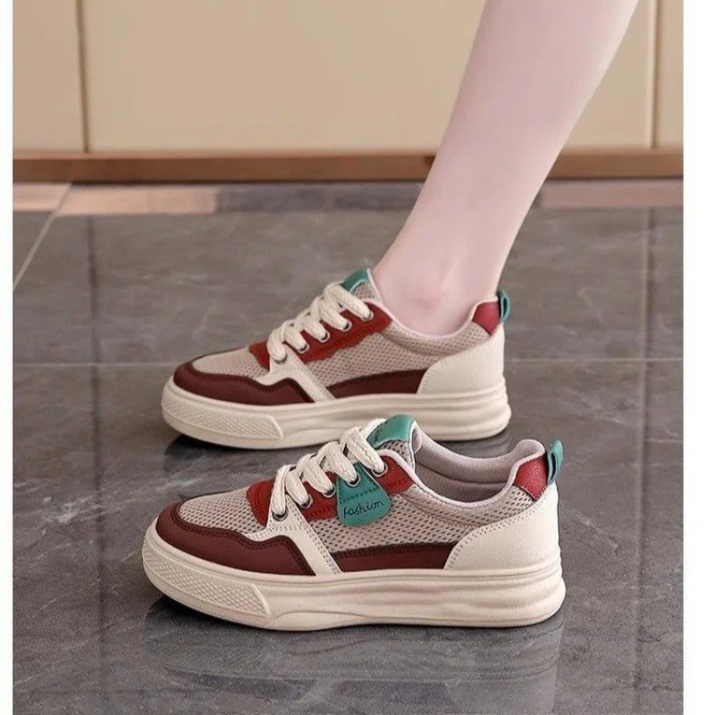 

Новые женские кроссовки «Дад-стайл» Весна/Лето 2026 — дышащие, сетчатые, компактные, повседневные, универсальные спортивные туфли