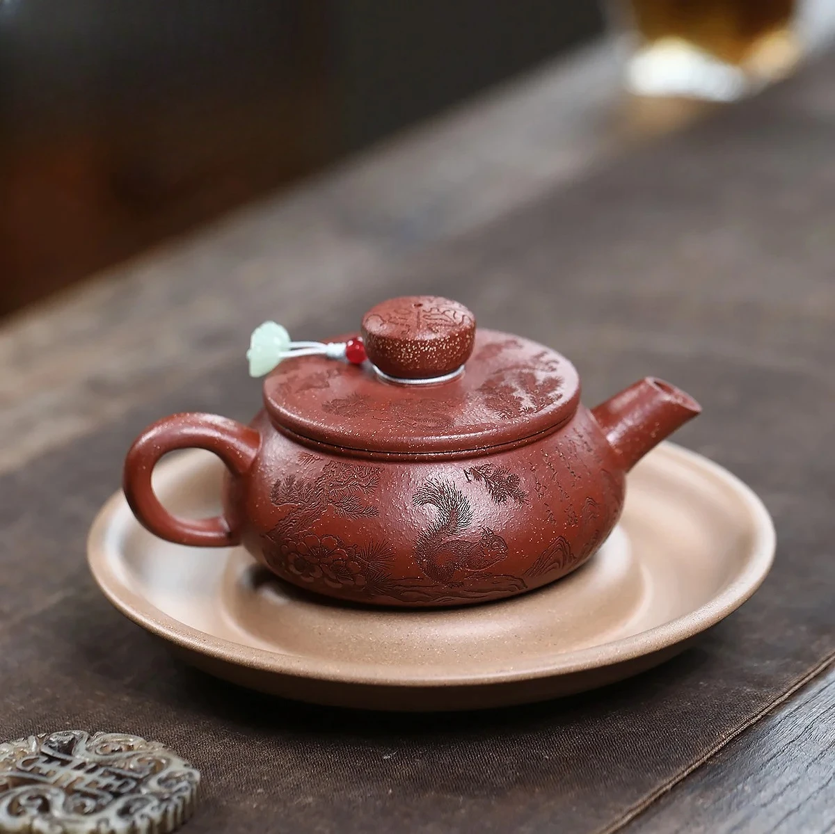 Yixing purple clay teapot, original ore, red sloping mud, carved squirrel shaped spout, Han tile, Kung Fu tea set Chinese teapot