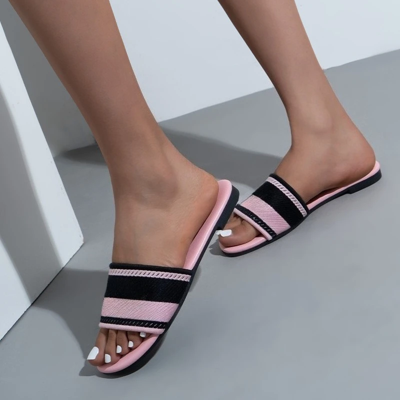

Women's 2026 High-End Embroidered Letter Sandals, Fashion Casual Slides, Premium Quality Slippers. Fast Delivery