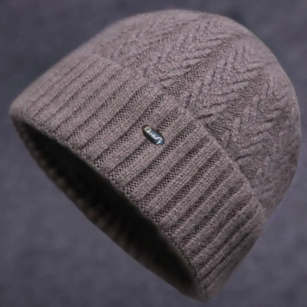 Рисунок 2 - Модная ветрозащитная шапка для мамы среднего возраста