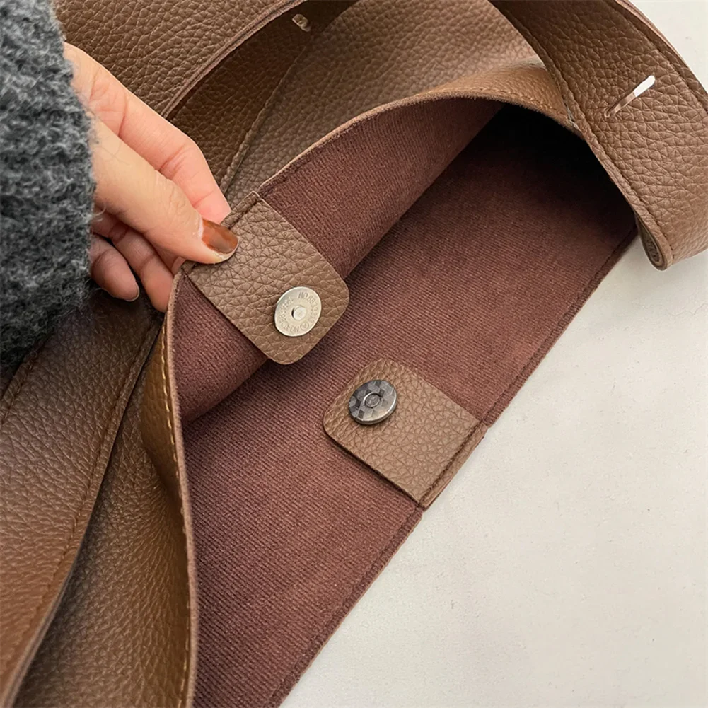 Retro Bucket Bag Women 2023 New Advanced Texture Commuter Shoulder Messenger Bag Adjusted Shoulder Strap Handbag With Mini Purse