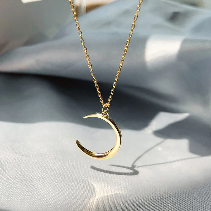 Exquisite Stainless Steel Moon Necklace Fashion Silver Plated Half Moon Necklaces Pendant Clavicle Chain Ladies Gifts Jewelry