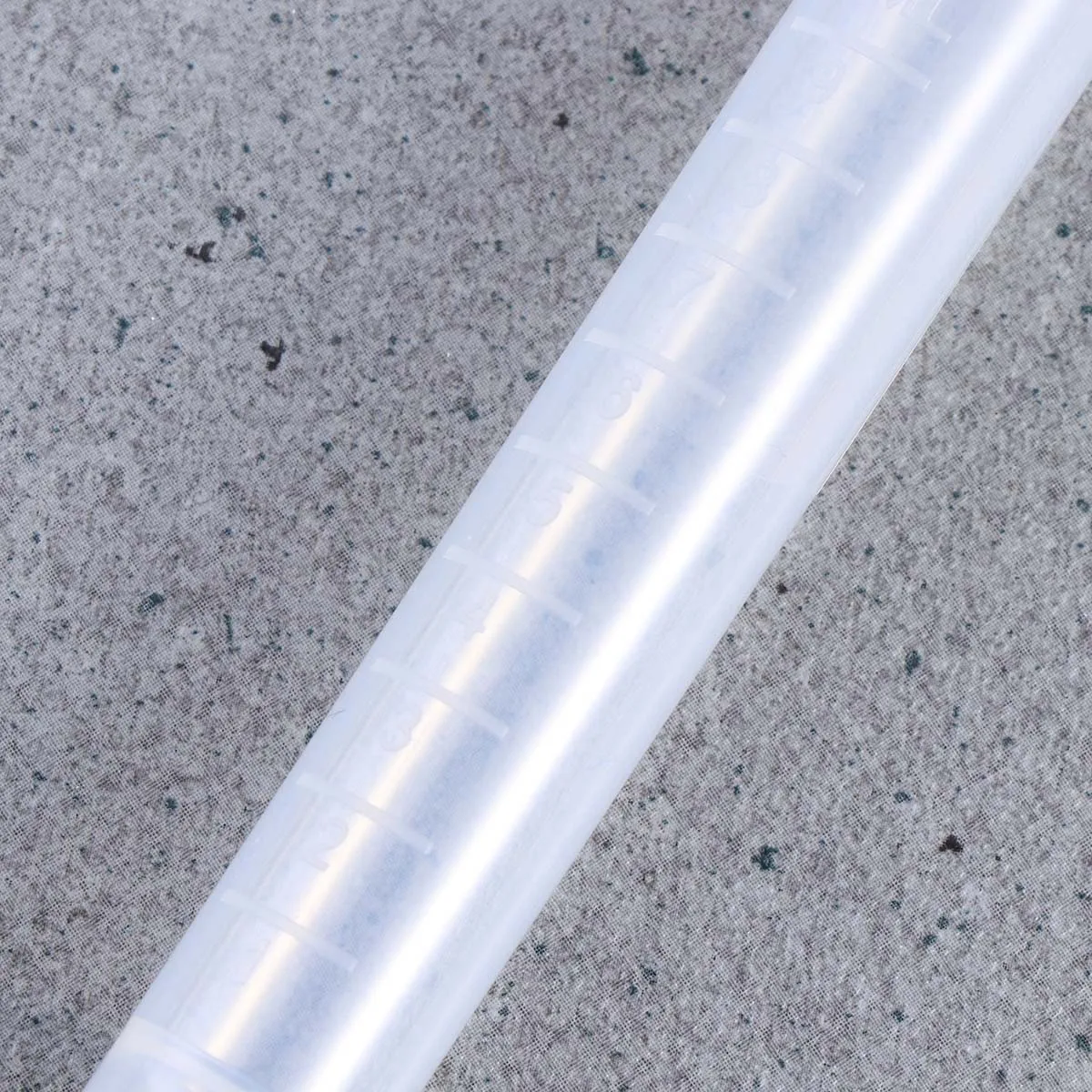 

20pcs 10 ml Plastic Test Tubes Vial Seal Container with Scales for Hospital School Educational (As Shown)