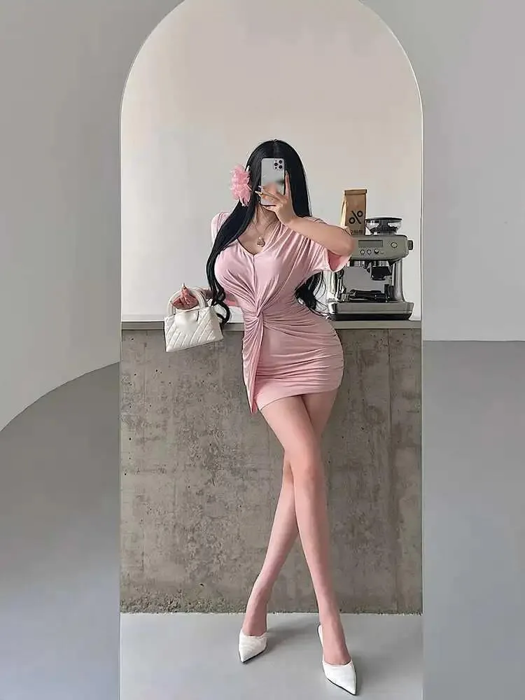퓨어 디자이어 섹시 브이넥 트위스트 주름 허리 팩 힙 드레스 우아한 짧은 치마 브이넥 티셔츠 드레스 ZP61