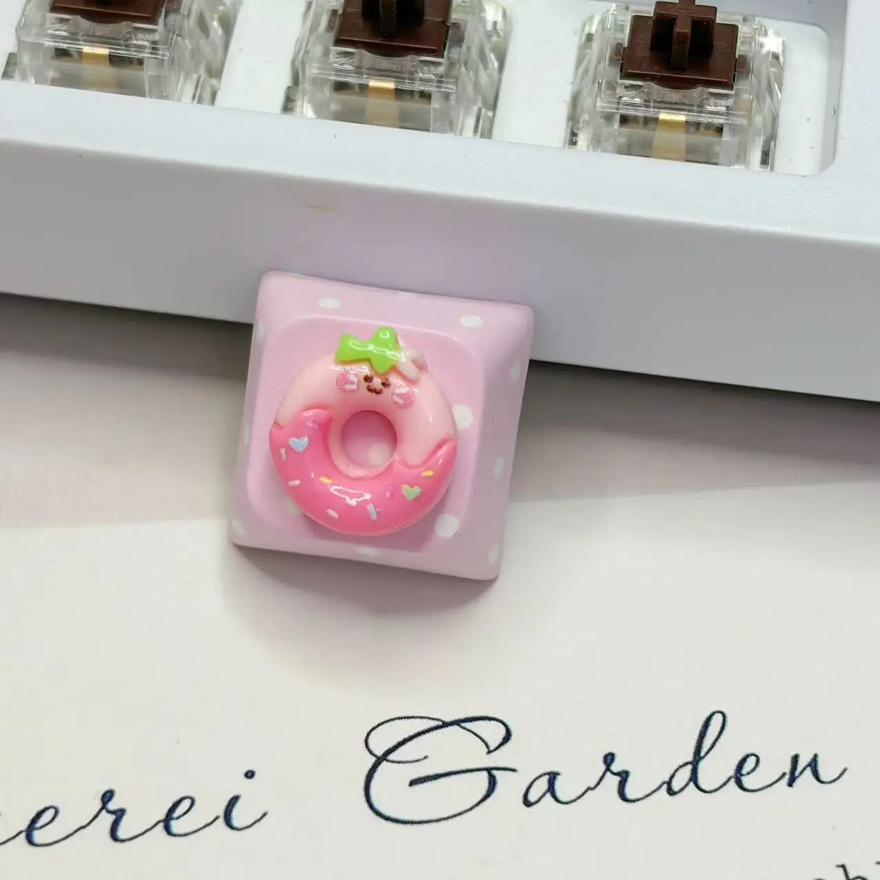 Handmade customized cute pink purple yellow donut keycaps original cross axis game mechanical keyboard keycaps