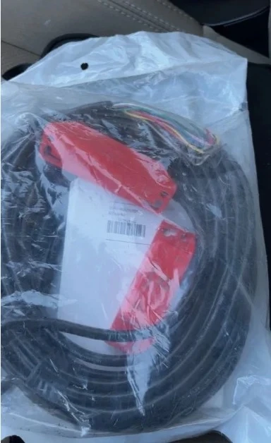 Brand New Original 440N-Z21SS2B Non-Contact Switch Fast Delivery