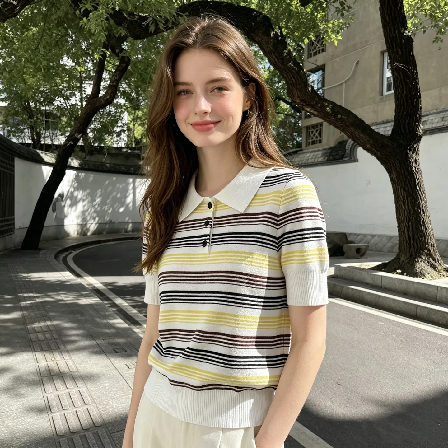 Summer College Style Polo Collar Contrast Striped Knit Shirt for Women, Short-Sleeved, Fashionable, Versatile, Stylish Top for Women