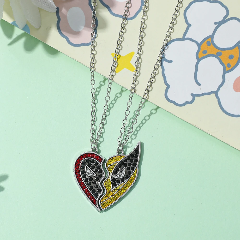 2Pcs Deadpool & Wolverine Split Heart Necklace Set Rhinestone Inlaid Matching Pendants Movie Themed Accessory Gift for Fans