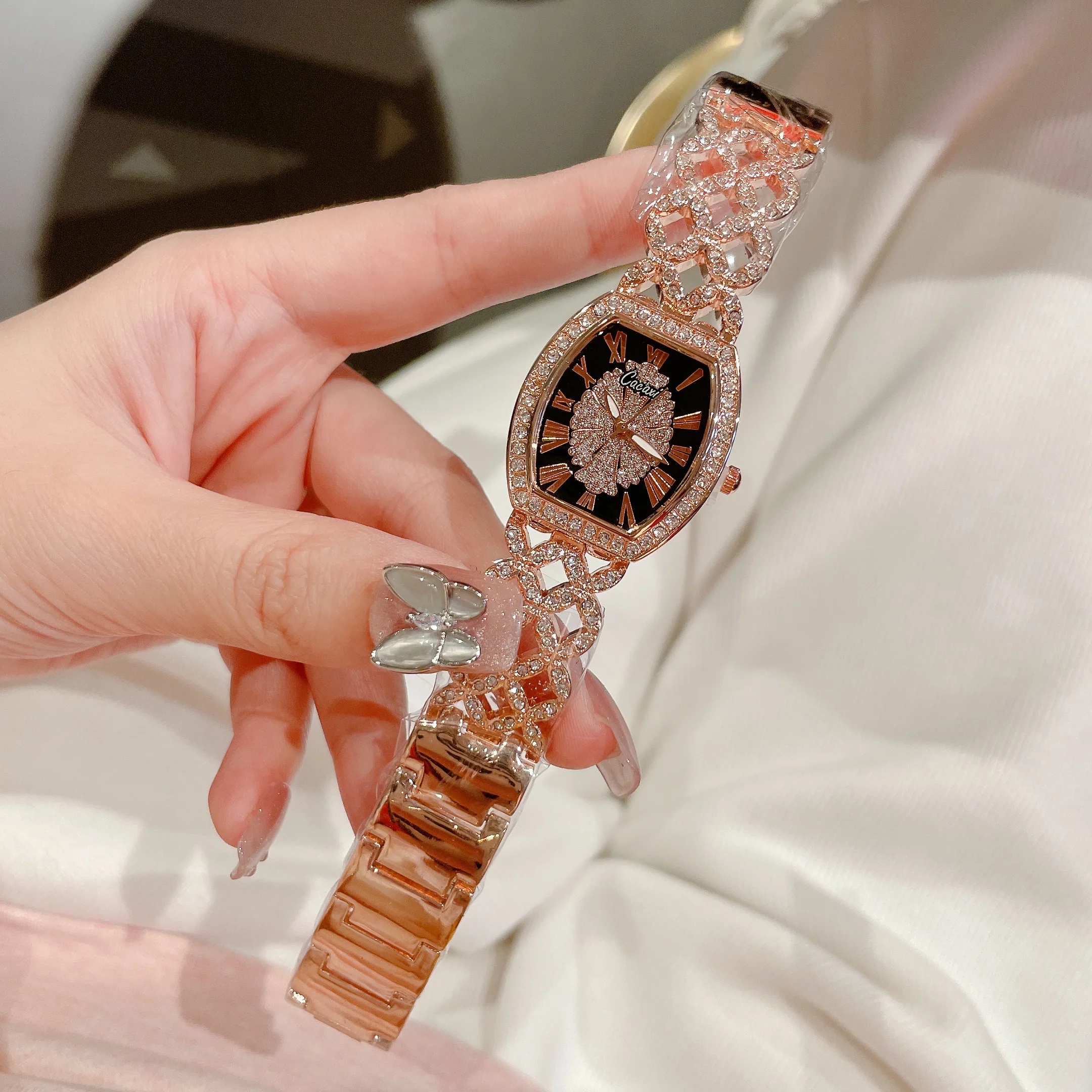 Luxury Tonneau Women Quartz Watch Full Diamond Inlay Hollow Rhinestone Bracelet Wristwatch  Ladies Dress Party Jewelry A131