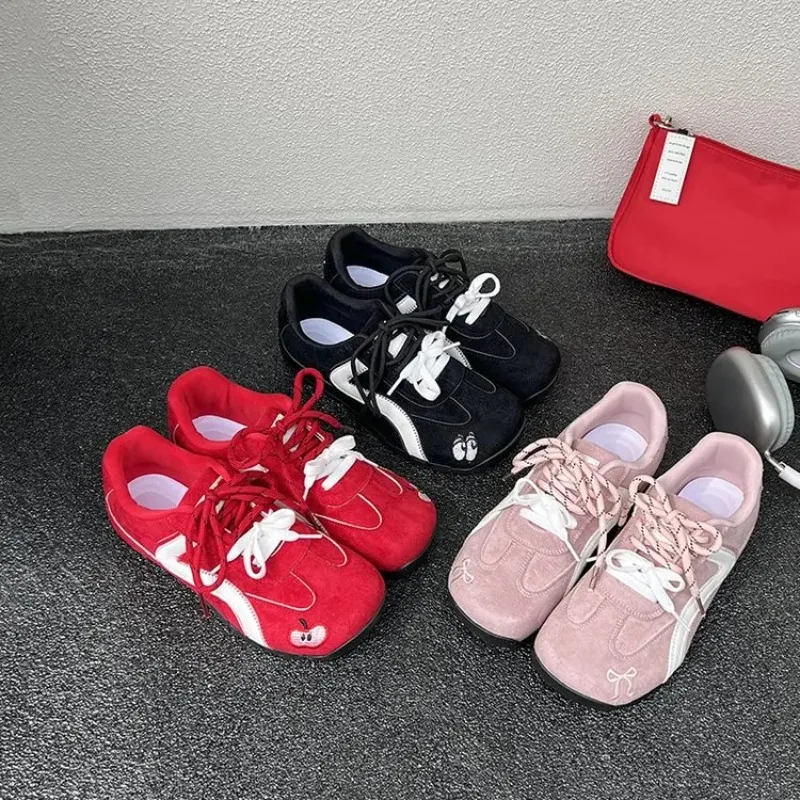 2025 Summer Fashion Men's Retro Sneakers Unisex Flat Casual Sneakers Outdoor Round Toe Flats Lace-up Mixed Colors Jogging Shoes