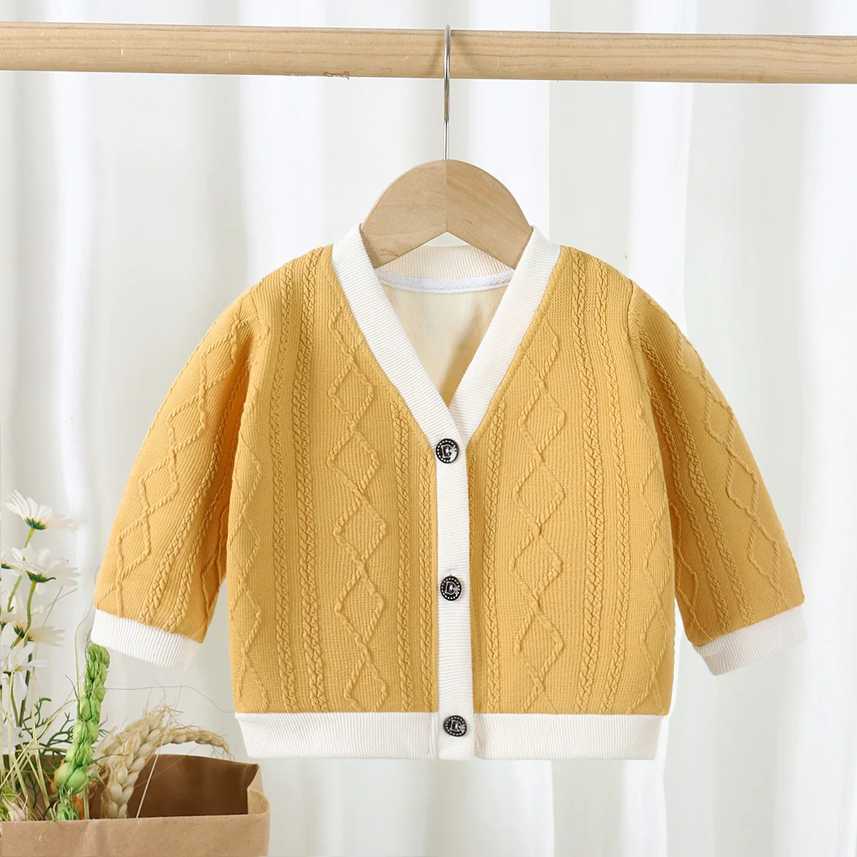 Suéter para niños 2025 primavera y otoño suéter tejido para bebé cárdigan con cuello en V mangas largas para niños