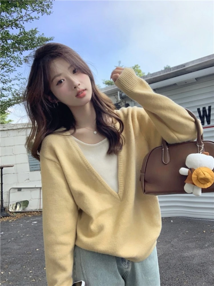 الأصفر V-Ne محبوك سترة المرأة ملابس داخلية فضفاضة شيك الأعلى الكورية Sle الخريف الشتاء تصميم الشعور فو قطعتين