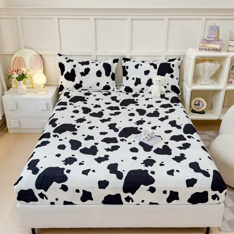 Milk Velvet Thickened Fitted Sheet Soft Warm Autumn Winter Bedding Cow Print Dustproof Mattress Protector for Bedroom Guest Room