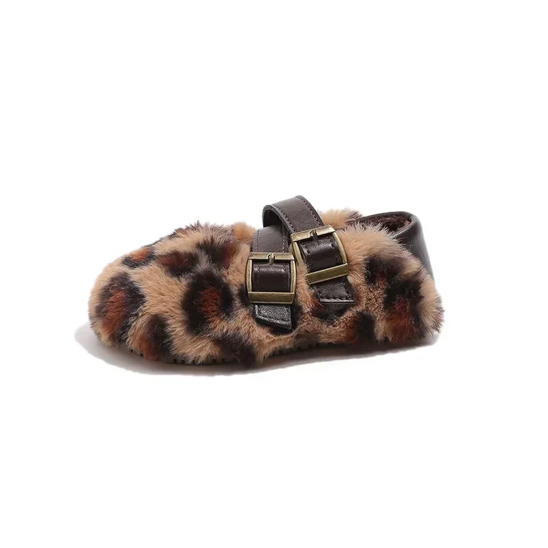 Meninas sapatos térmicos deslizamento-on leopardo sola macia crianças sapatos de pelúcia dedos redondos 2024 inverno nova moda sapatos planos crianças antiderrapantes