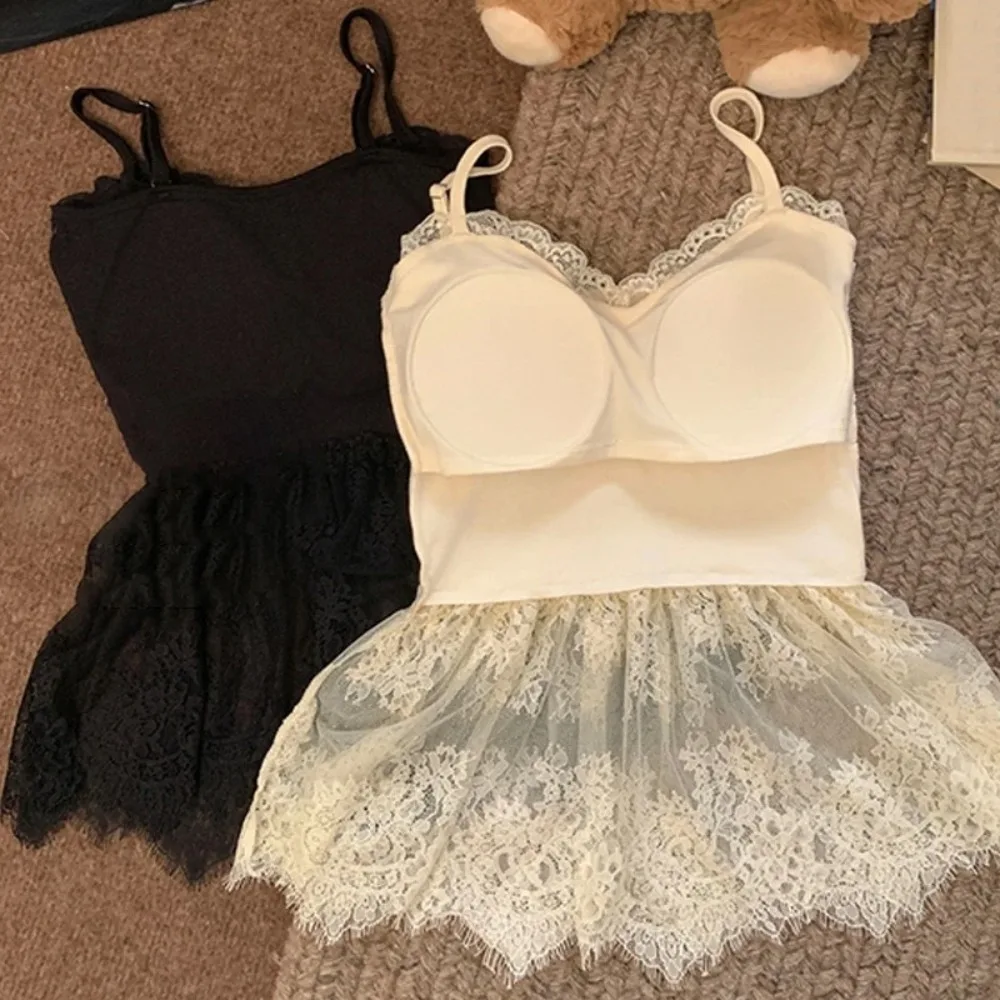 

Breathable V-neck Sleeveless Camisole With Chest Pad Lace Patchwork Lace Layered Gauze Skirt Ballet Style Skin-friendly