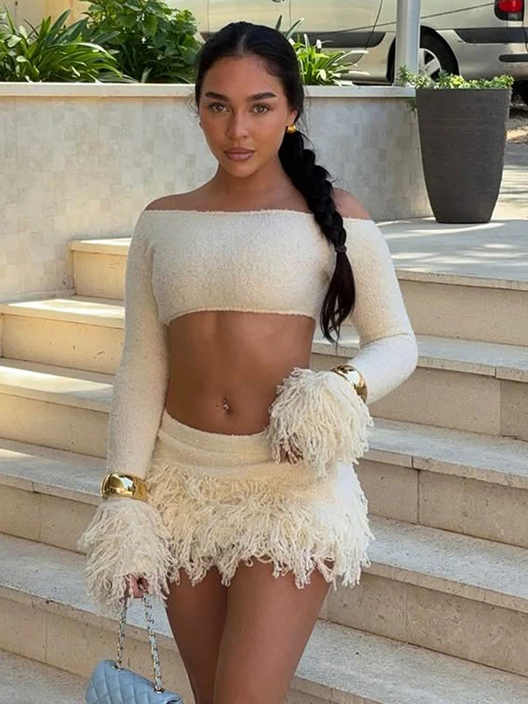 

Weird Puss, сексуальный вязаный крючком комплект из 2 предметов для женщин Y2K, простой укороченный топ с длинными рукавами и разрезом на шее + юбка с кисточками, одинаковые эластичные клубные наряды