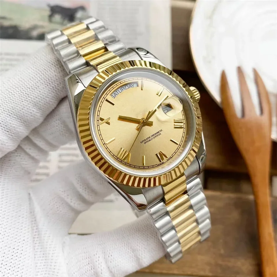 2025 ساعة توقيت دقيقة عصرية جديدة للنساء والرجال مصممة فاخرة شهيرة بثلاثة دبابيس ساعة تزيين لحفظ الوقت