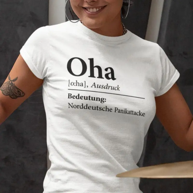 Oh ataque de pánico de Alemania del Norte Hola refranes del Mar del Norte divertida camiseta para mujer