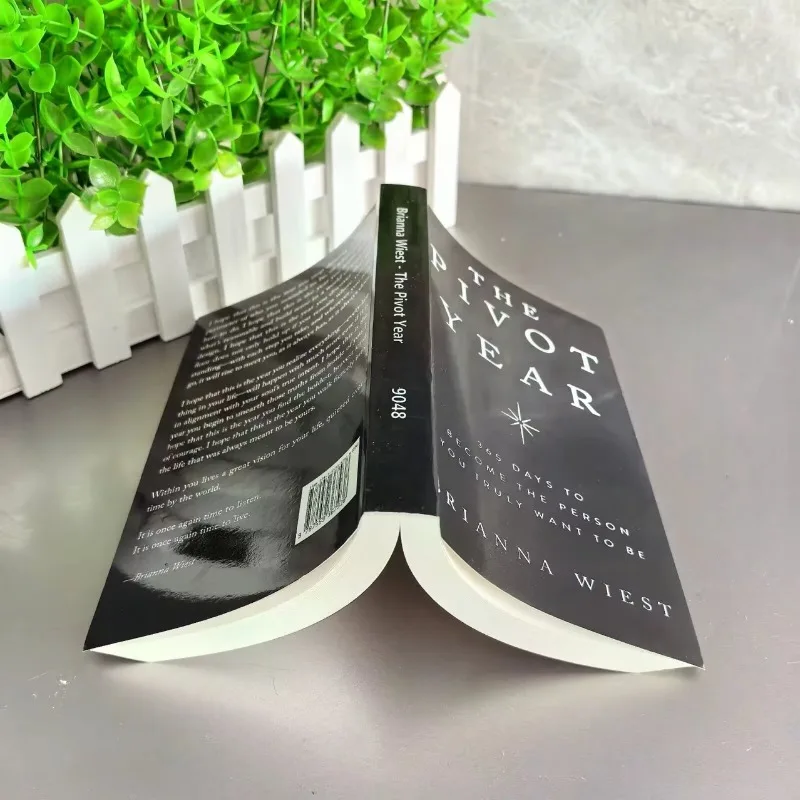 The Pivot Year: Brianna West's Growth Handbook, Unlocking 365 Days of Her Ideal Self