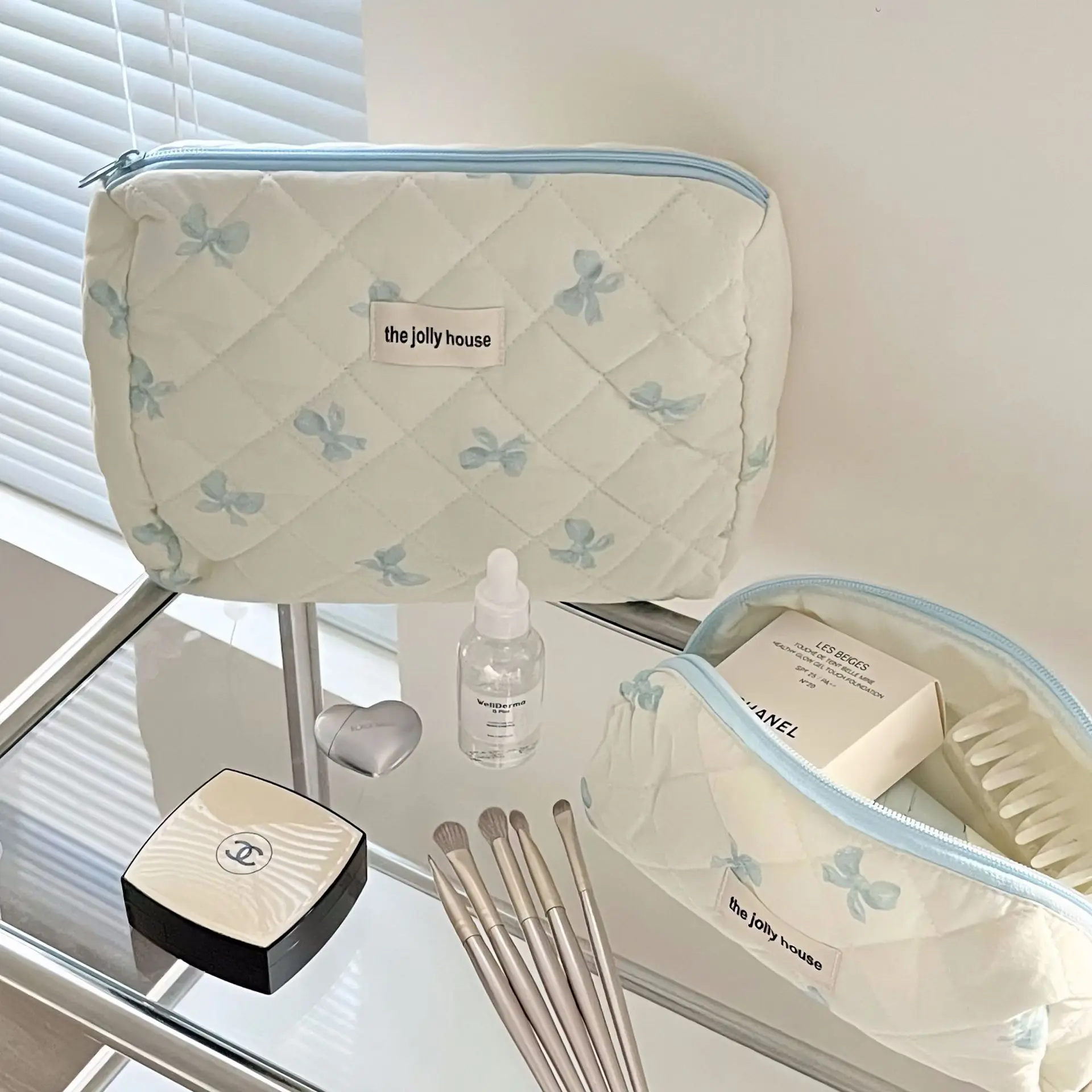 

Cosmetic Organizer Spacious Toiletry Case Women Zipper Makeup Bag Fashionable Quilting Cotton Makeup Bag For Home Organization