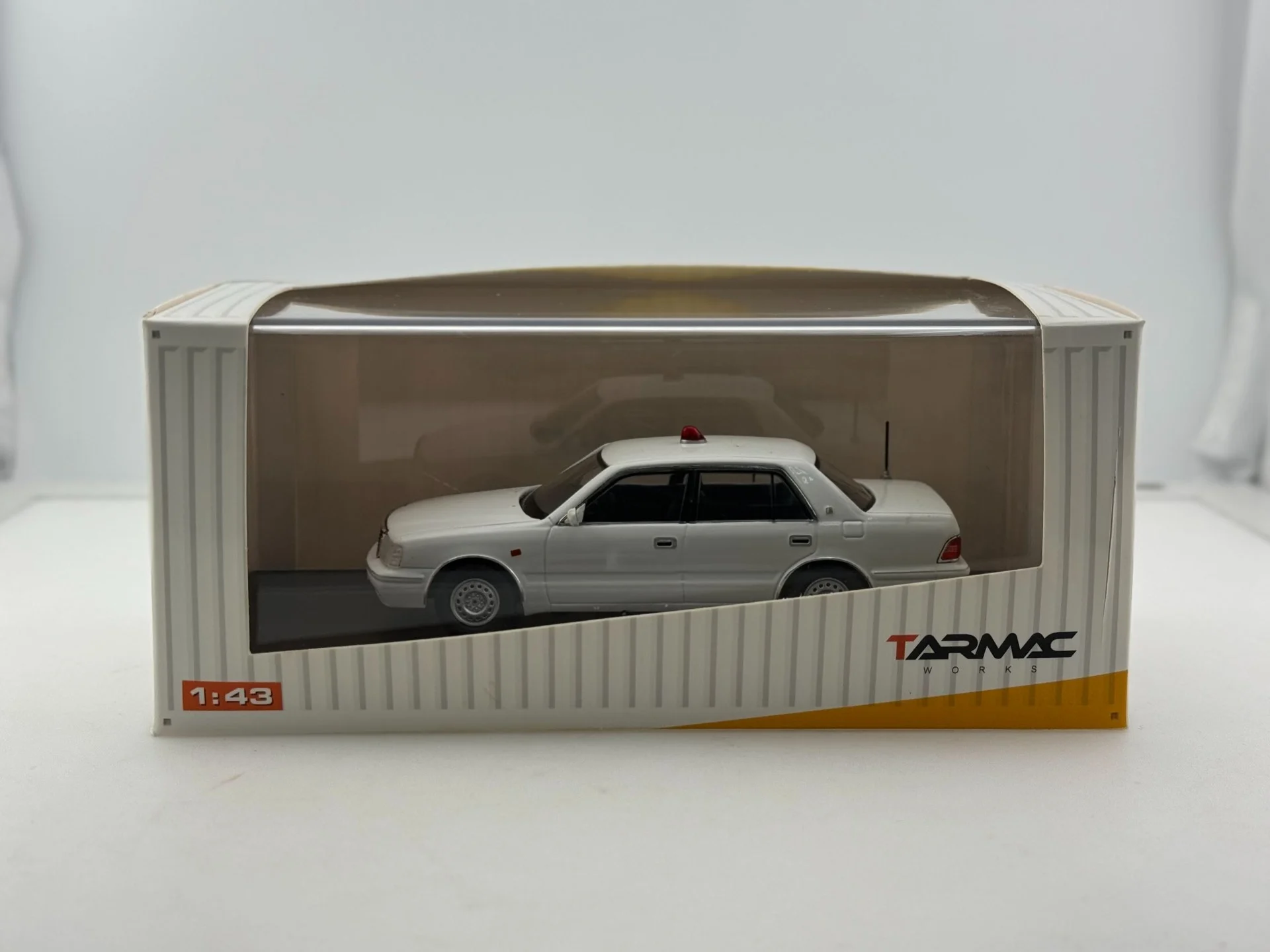 

Литой под давлением Tarmac Works, масштаб 1/43, полицейская машина Toyota, короной, модель автомобиля, Коллекционная игрушка, подарок, сувенир, демонстрационный орнамент