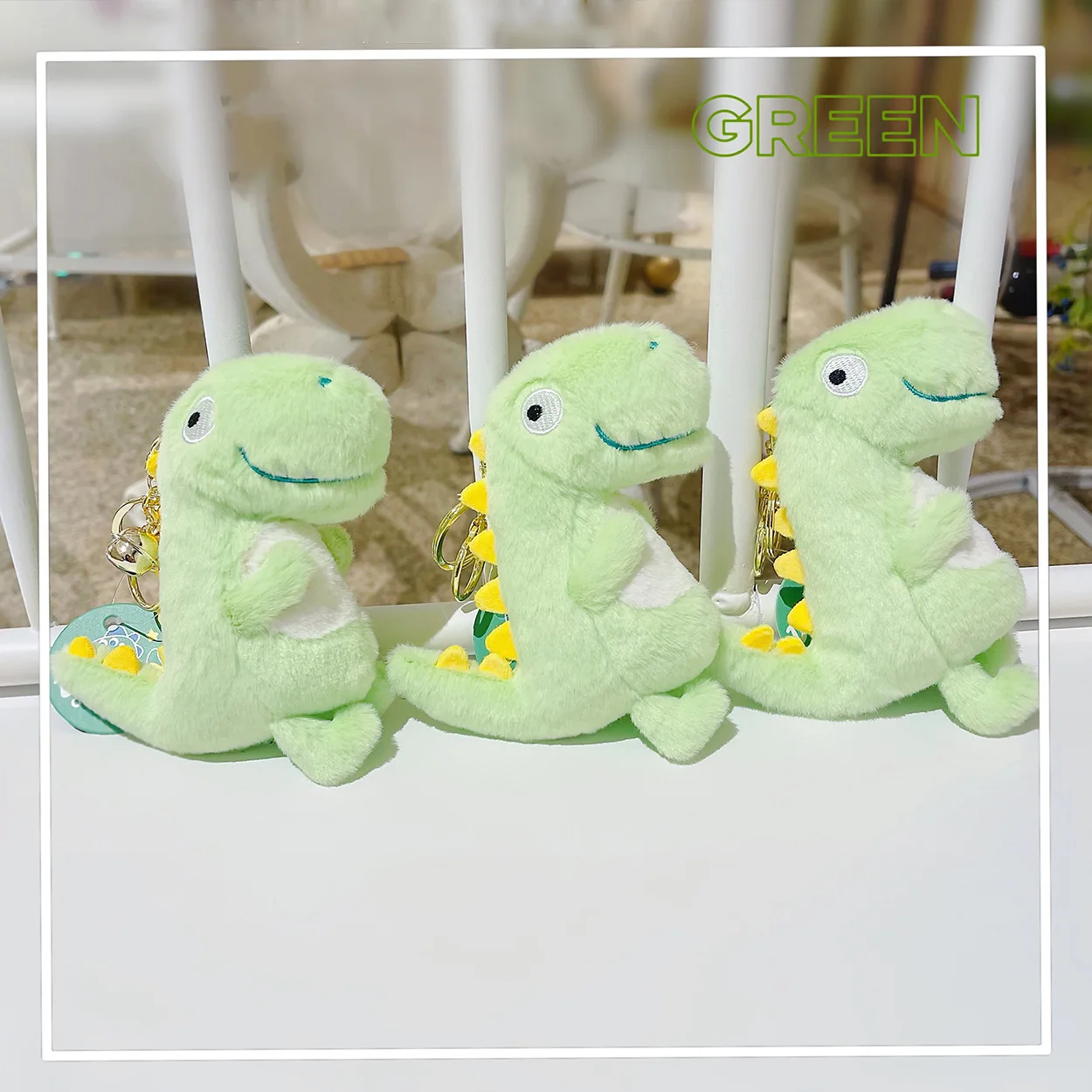 Petit porte-clés dinosaure créatif, sac d'école, pendentif vert dinosaure, peluche mignonne, machine cool, poupée confortable, cadeau pour bébé