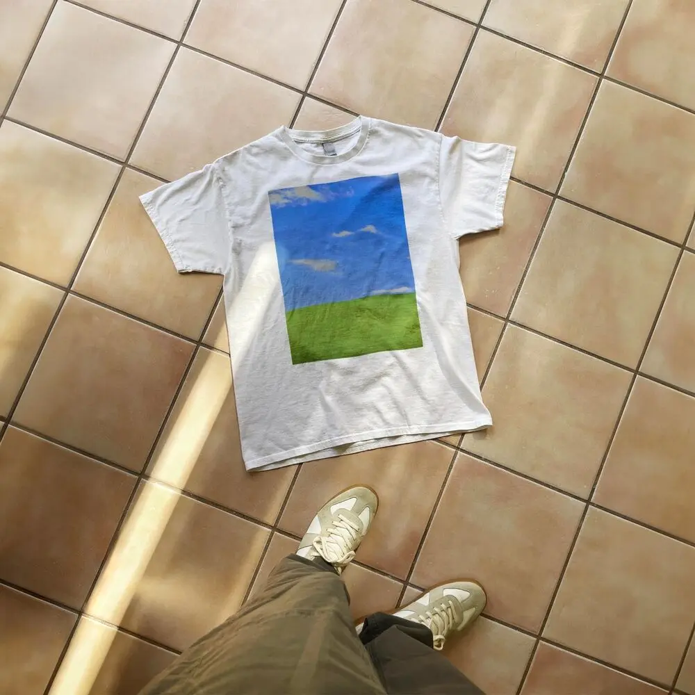 Windows XP nostalgic screensaver, Vintage gaming T-Shirt, 2000s aesthetic, Retro