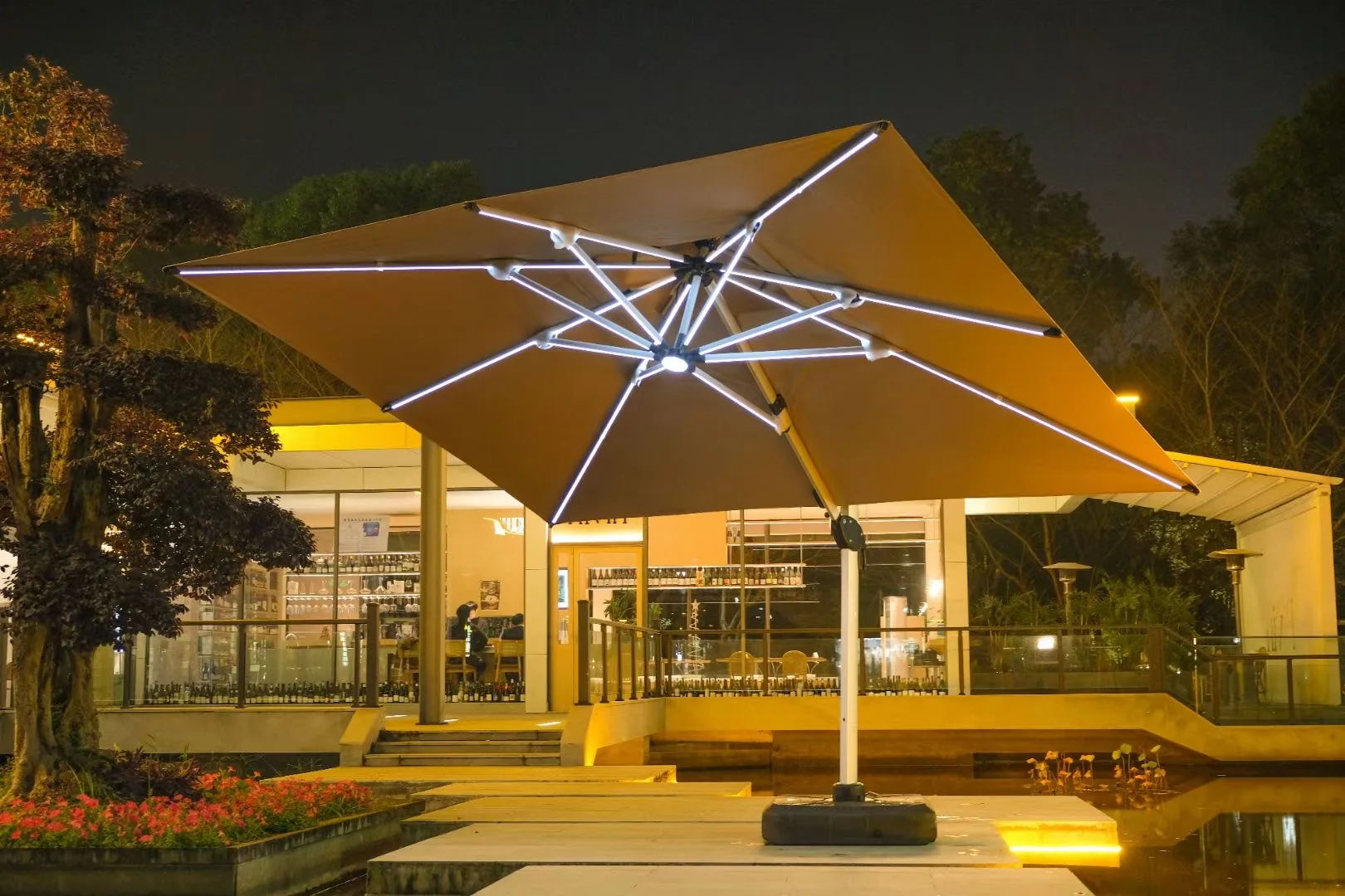 

Economic Patio Parasol Modern Square Double Canopy Outdoor Garden Umbrella for Hotels Beaches and Parks