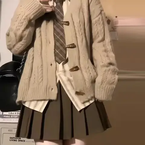 Gonna a pieghe kaki per donna Mini abito dimagrante a vita alta 2023 Gonna petite di lana nuovo arrivo autunno/inverno