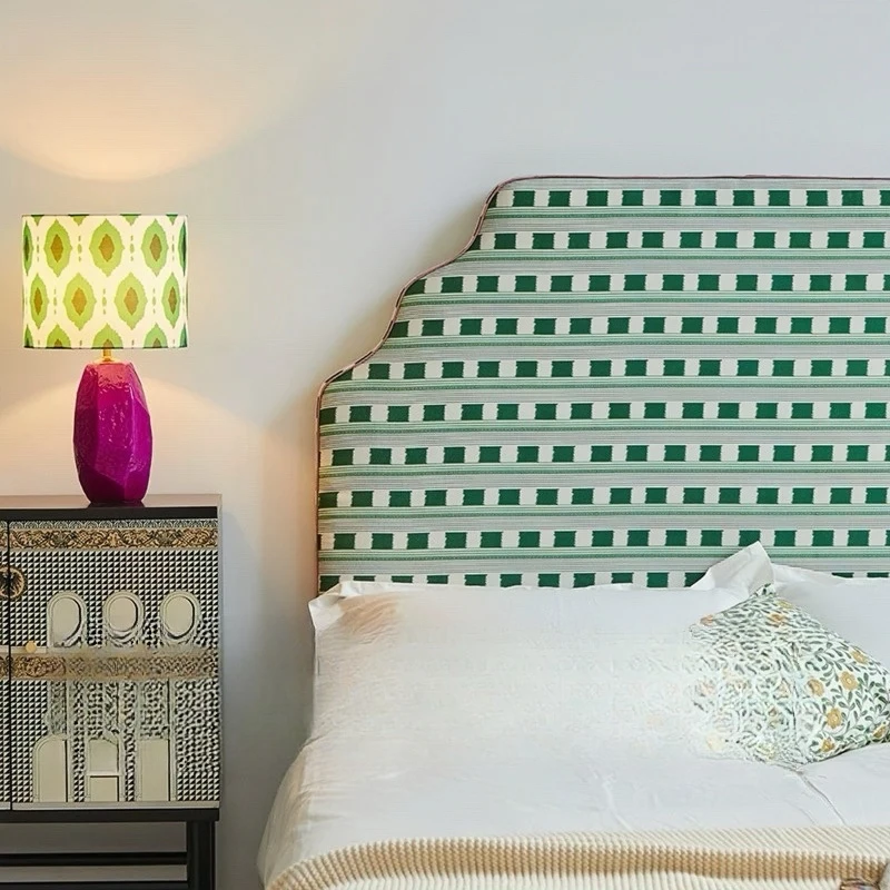 

French retro romantic fabric double bed Nanyang antique master bedroom green lattice whole bed 1.8 meters 1.5