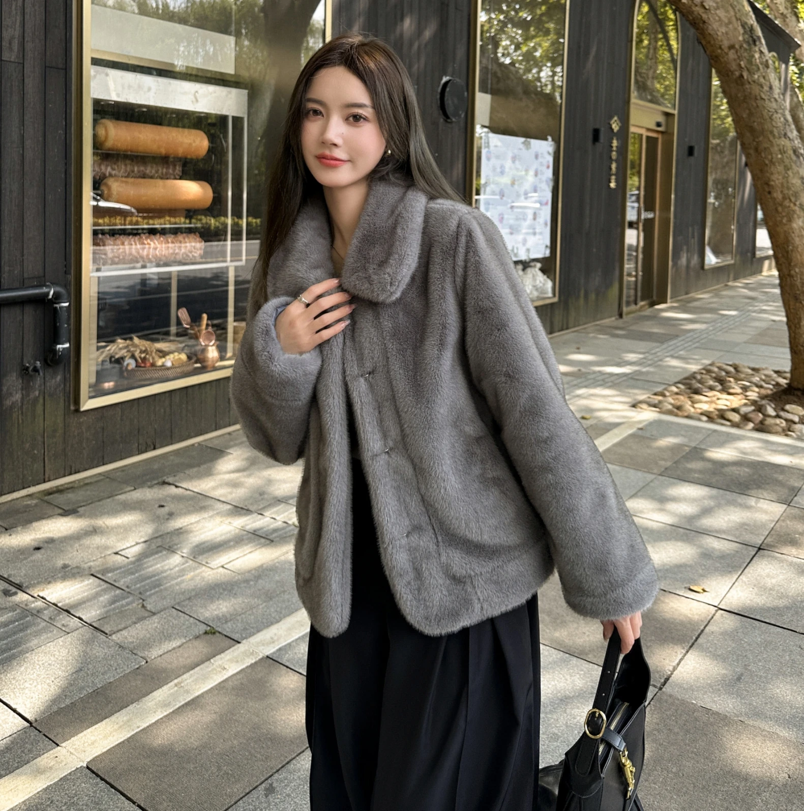 women faux fur Imitation mink hair coat Warm and Environmental Protection Imitation Mink Fur Fur Coat for Women