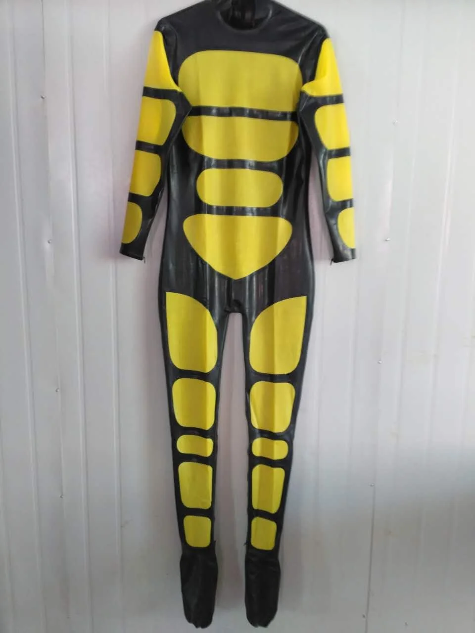 

100% Latex Catsuit Rubber Slim Bumblebee Hood Gummi Blck Yellow Cosplay Anzug Damen Fetisch Bodysuit 0.4mm Masquerade ball