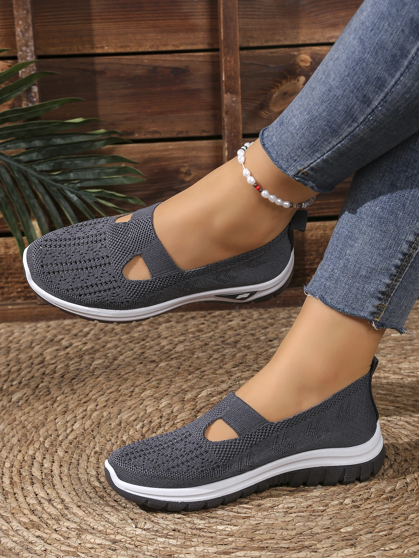 Atmungsaktive Mesh-Flachmules für Damen, leichte Slip-On-Wanderschuhe, bequem, vielseitig, für den täglichen Gebrauch, für Reisen im Freien, lässige Mutter-Schuhe – Detail 29
